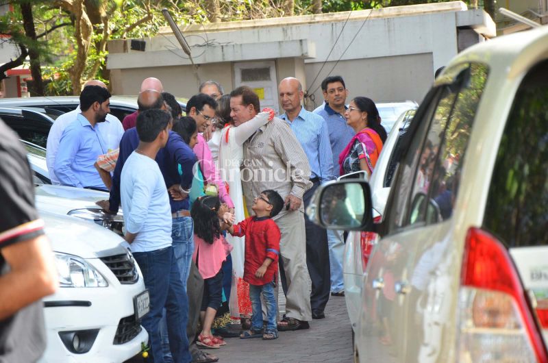 Celebs pay Salman Khans Ganpati a visit to seek blessings Celebs pay Salman Khans Ganpati a visit to seek blessings