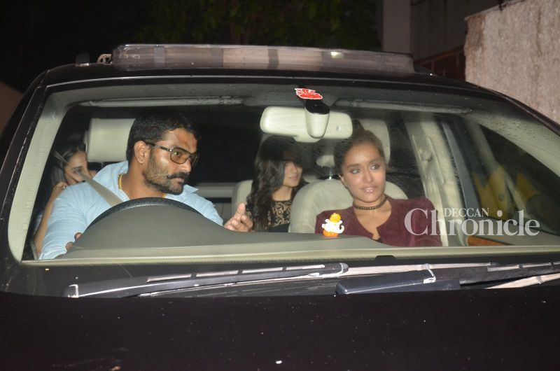 B-Town pours in to celebrate Akshays Rustom success with Will Smith B-Town pours in to celebrate Akshays Rustom success with Will Smith