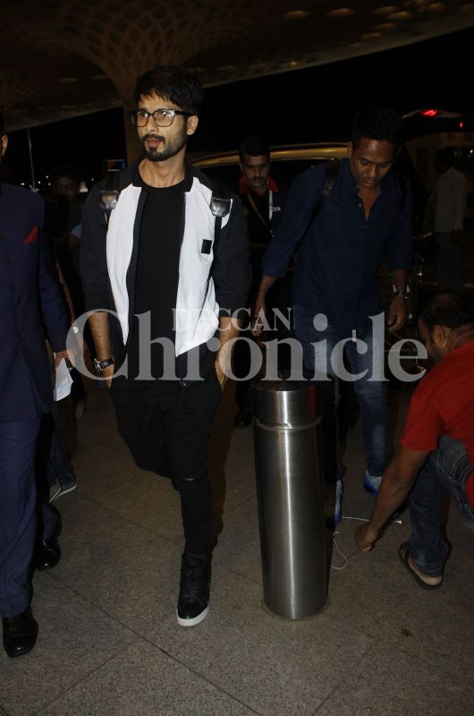 Shahid, Sonakshi, Tiger and fellow B-town celebs head to Spain for award show