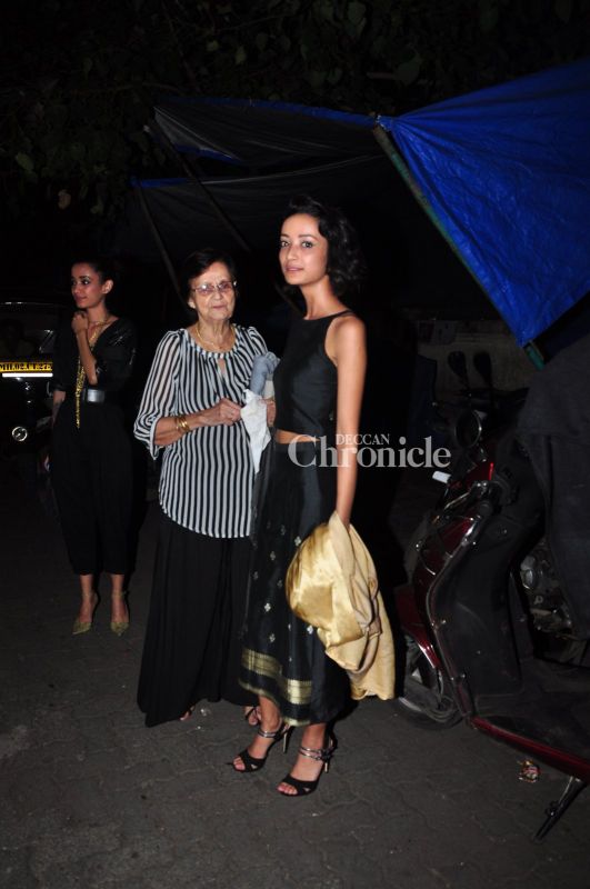 Ladies of B-town throng Amitabh Bachchans Pinks screening Ladies of B-town throng Amitabh Bachchans Pinks screening