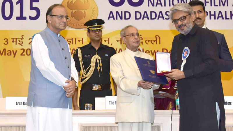 Kangana, Amitabh, SS Rajamouli and others receive National Awards