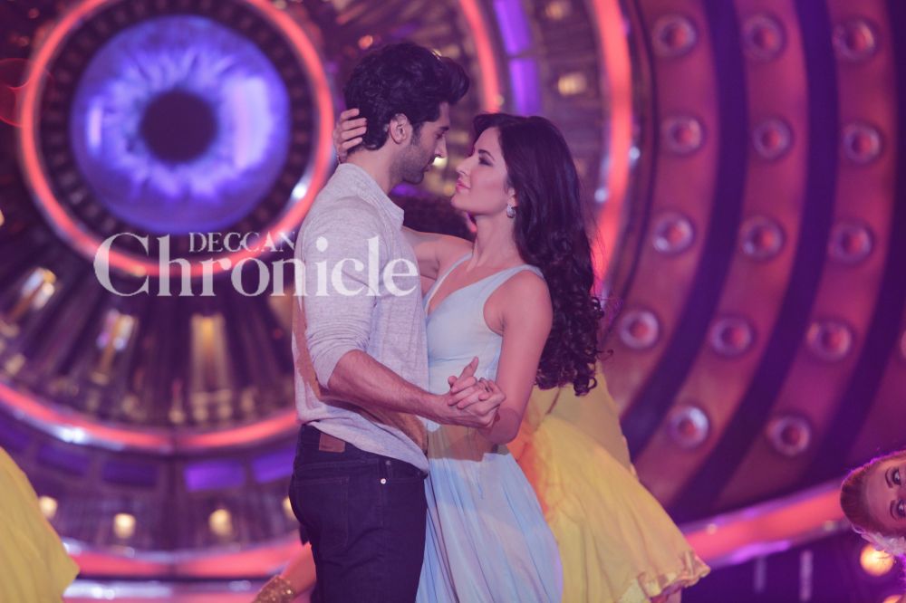 Bigg Boss 9 Finale: Katrina and Aditya promote Fitoor on Salman Khans show