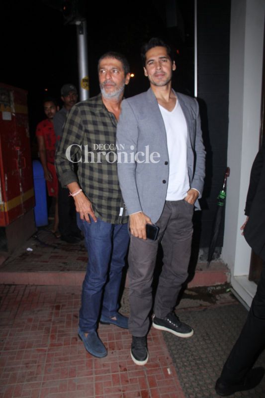 Arjun Rampal, Sooraj Pancholi, Malaika Arora Khan party hard with Baba Dewan Arjun Rampal, Sooraj Pancholi, Malaika Arora Khan party hard with Baba Dewan
