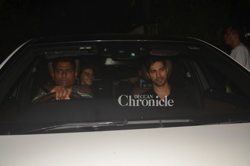 B-Town pours in to celebrate Akshays Rustom success with Will Smith B-Town pours in to celebrate Akshays Rustom success with Will Smith