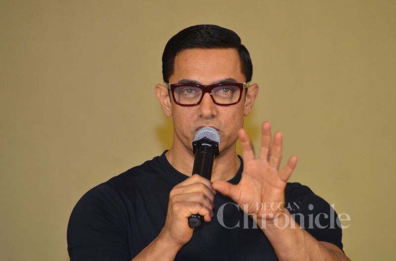 Aamir Khan launches Dangals second poster Aamir Khan launches Dangals second poster