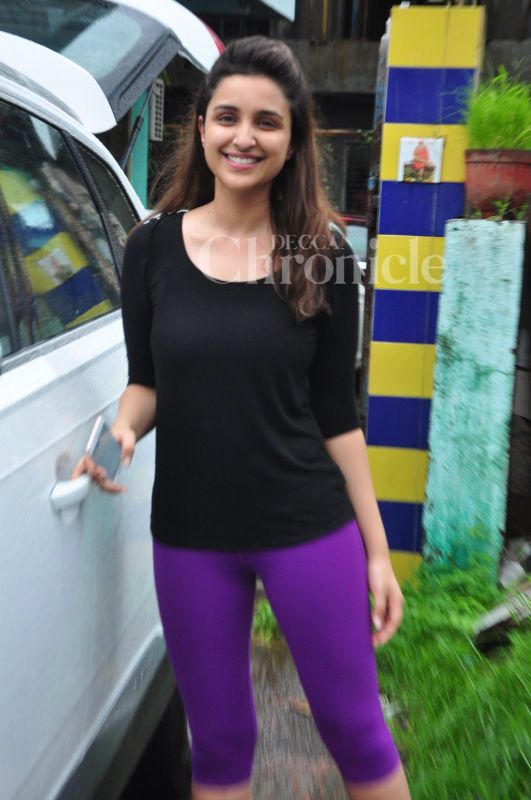 From dawn to dusk: Katrina, Parineeti step out after a rigorous schedule From dawn to dusk: Katrina, Parineeti step out after a rigorous schedule