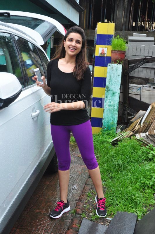 From dawn to dusk: Katrina, Parineeti step out after a rigorous schedule From dawn to dusk: Katrina, Parineeti step out after a rigorous schedule