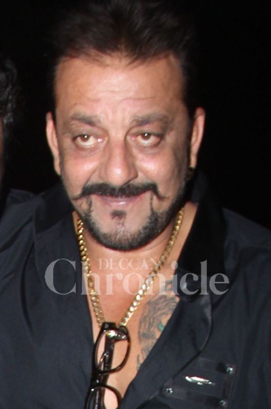 Sanjay Dutt takes a late night joy ride in an auto-rickshaw