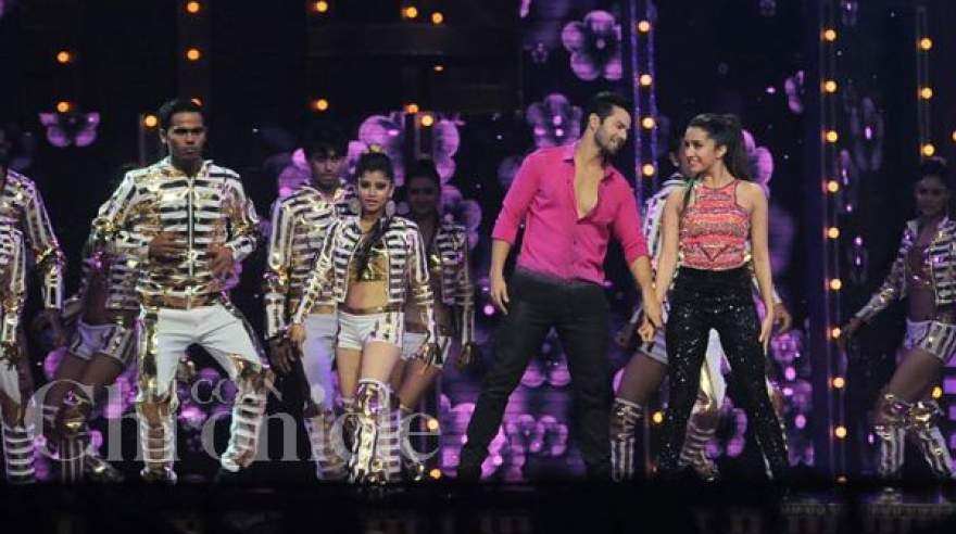 Varun Dhawan and Shraddha Kapoor to recreate ABCD2 magic at award show Varun Dhawan and Shraddha Kapoor to recreate ABCD2 magic at award show