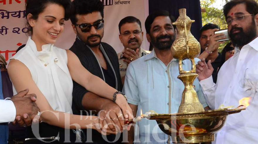 Kangana Ranaut and Arjun Kapoor attend road safety week campaign Kangana Ranaut and Arjun Kapoor attend road safety week campaign