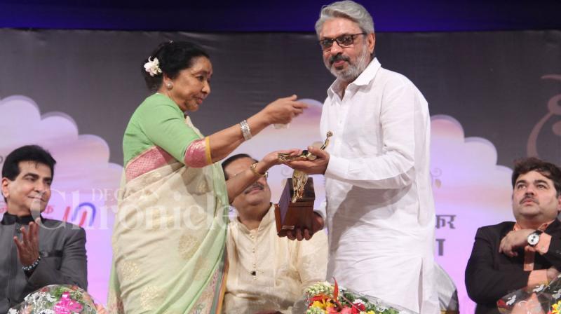 Ranveer, Sanjay, Jeetendra conferred with Dinanath Mangeshkar Awards