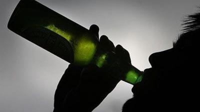 People link drinking and liver cancer, but most still don't realise that cancers including breast, mouth, throat and bowel are also linked with alcohol. (Photo: Pixabay)