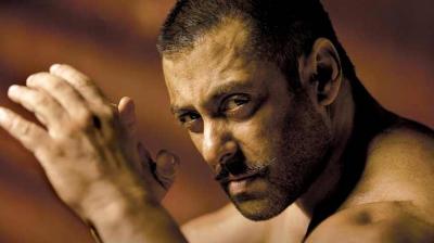 While we have seen Salman Khan going shirtless on several occasions, this one takes it to a new level altogether.