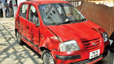 The driver has been identified as an executive of Bank of Maharashtra, heading Tiruvanmiyur branch, operating in  apartment complex.