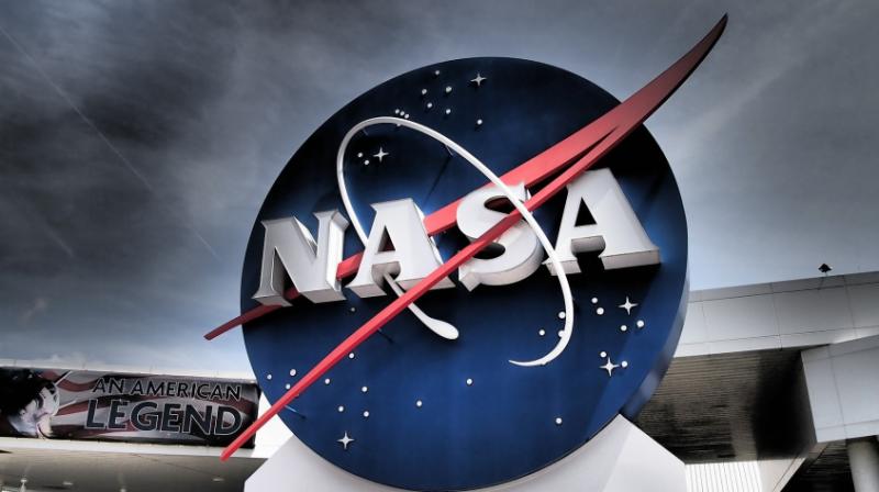 The 532,000 cubic metres (18.8 million cubic feet) balloon is expected to circumnavigate the globe about the southern hemispheres mid-latitudes once every one to three weeks, depending on wind speeds in the stratosphere. The 532,000 cubic metres (18.8 million cubic feet) balloon is expected to circumnavigate the globe about the southern hemispheres mid-latitudes once every one to three weeks, depending on wind speeds in the stratosphere.