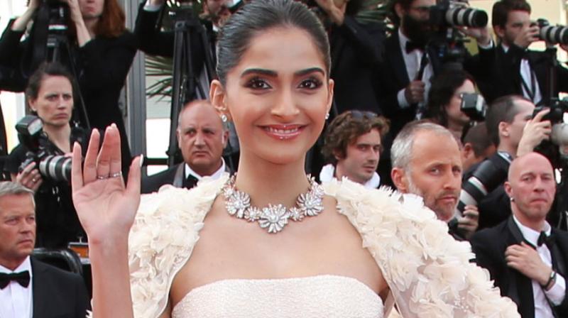 Sonam Kapoor scores a 10 on 10 in divine Ralph and Russo creation