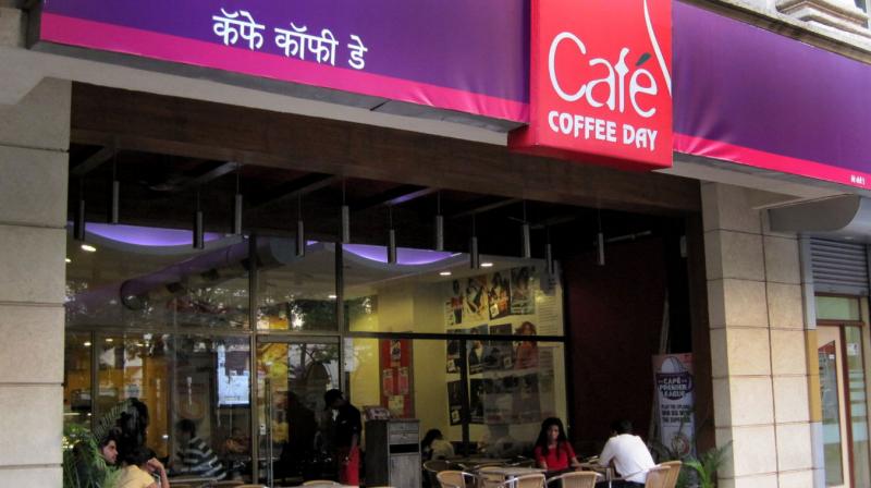 The incident happened at around 7.30 pm while Mahesh and Rakshit were sipping coffee at Coffee Day near Manuvana bus stop.