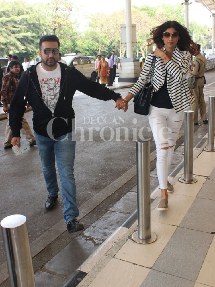 Ayushman, Abhishek, Sunil, Anil rock the fuzzy look at the airport
