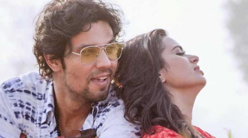 laal rang movie rating