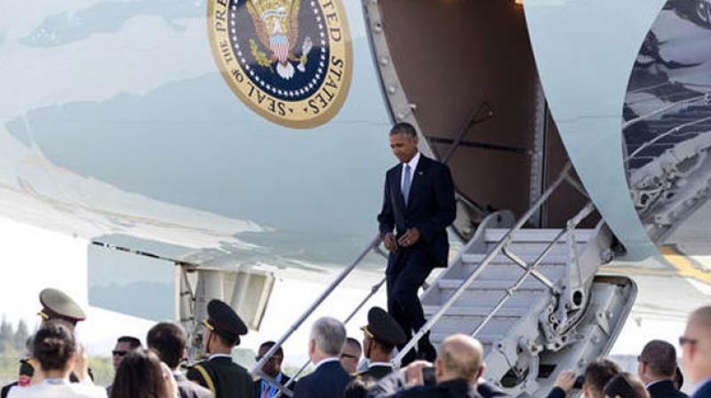 US President Barack Obama disembarks from Air Force One upon arrival at Hangzhou. (Photo: AFP) US President Barack Obama disembarks from Air Force One upon arrival at Hangzhou. (Photo: AFP)