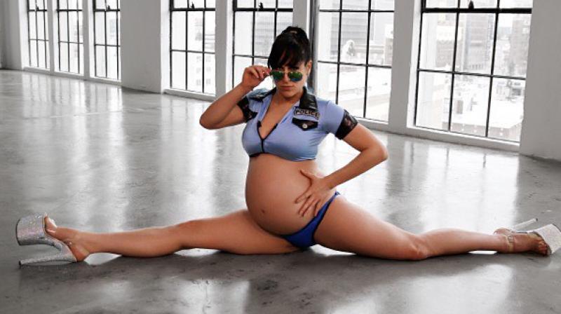 Pregnant Sexy Dance Video