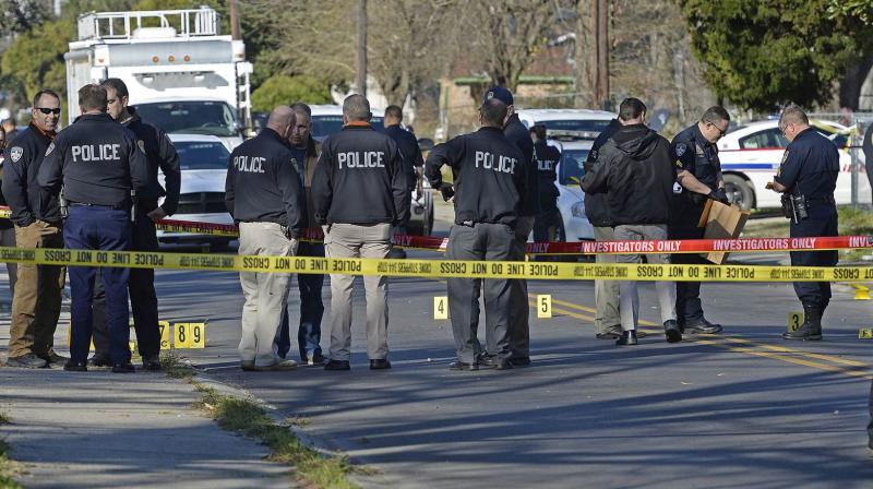 Officers investigate the scene of a shooting in Baton Rouge. (Photo: AP) Officers investigate the scene of a shooting in Baton Rouge. (Photo: AP)