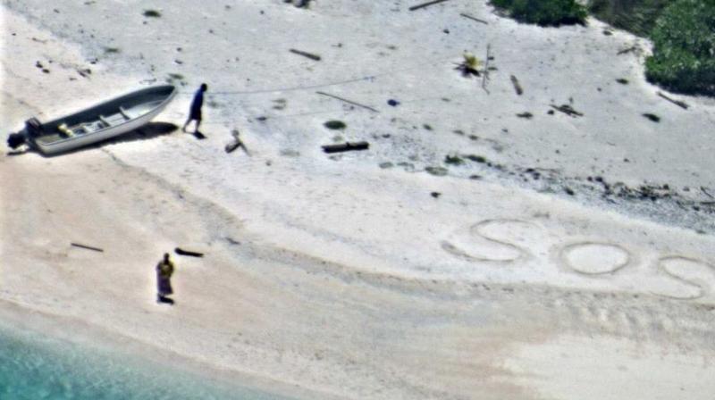 Hawaii News Now says the two, who had no emergency equipment, were picked up and taken to a patrol boat. (Photo: AP) Hawaii News Now says the two, who had no emergency equipment, were picked up and taken to a patrol boat. (Photo: AP)