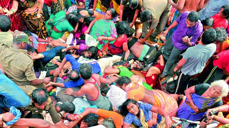 It is only the Godavari River which is having such a unique tradition for conduct of Antya Pushkaralu. It is only the Godavari River which is having such a unique tradition for conduct of Antya Pushkaralu.
